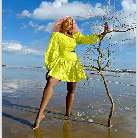 AMAZON THE DROP: Juliette Foxx - Long Sleeve Cut-out Dress - Picture 3 of 5